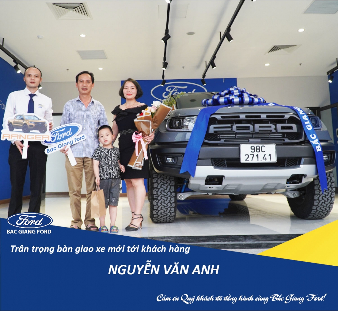 Giao xe Ford cho khách hàng